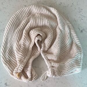 NWOT Ettitude Bamboo Waffle Hair Wrap in a Cream Color